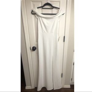 Lulus gown